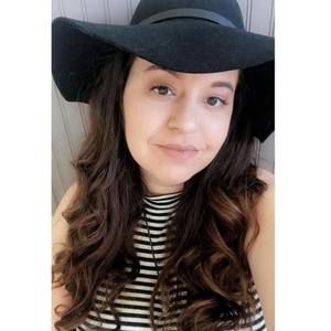 Meet your Posher, Liz